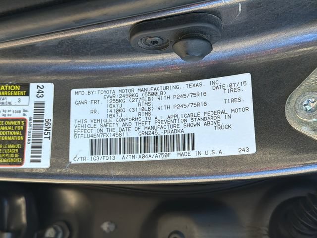 Used 2015 Toyota Tacoma 4x4 Double Cab w/ SR5 Package image 30