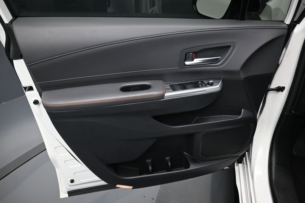 Used 2021 Toyota Sienna XSE w/ XSE Plus Package FWD image 11