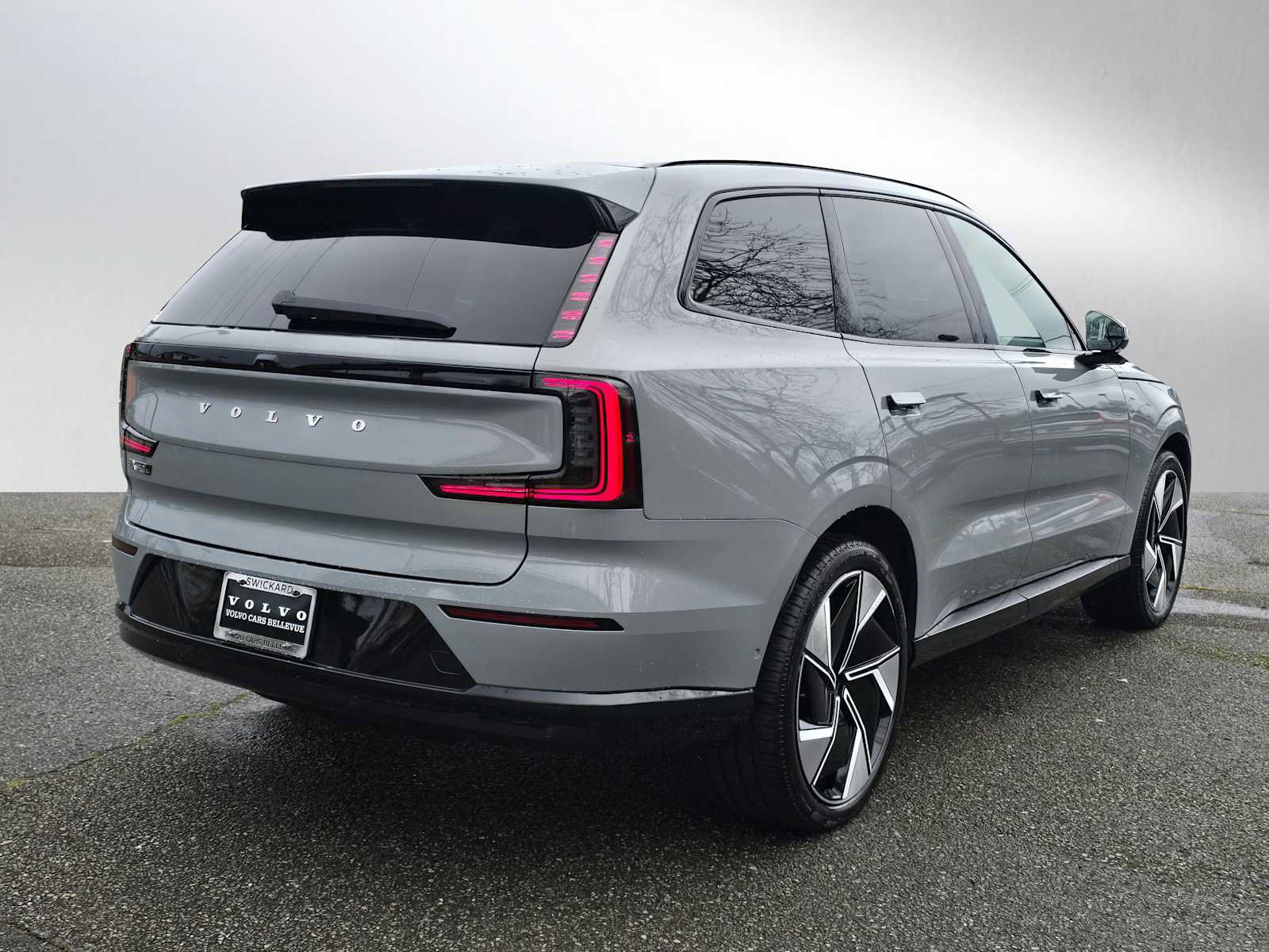 New 2025 Volvo EX90 Ultra w/ Protection Package Premier AWD/4WD image 3