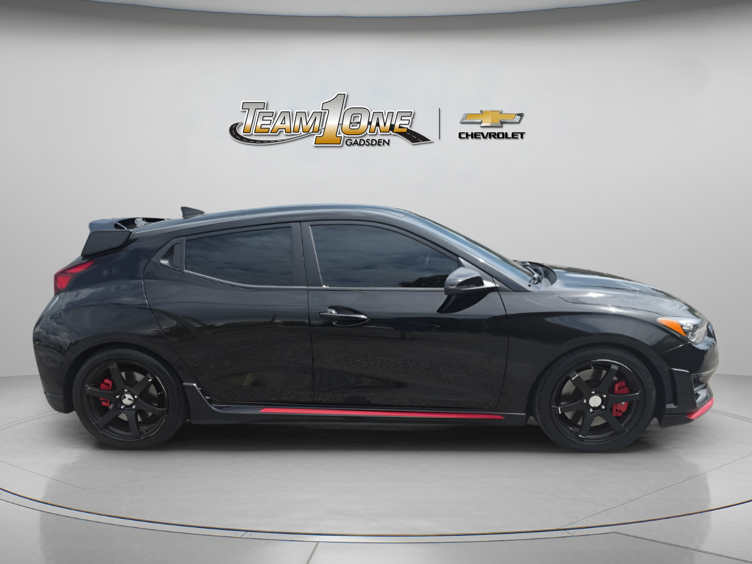 Used 2022 Hyundai Veloster N FWD image 9