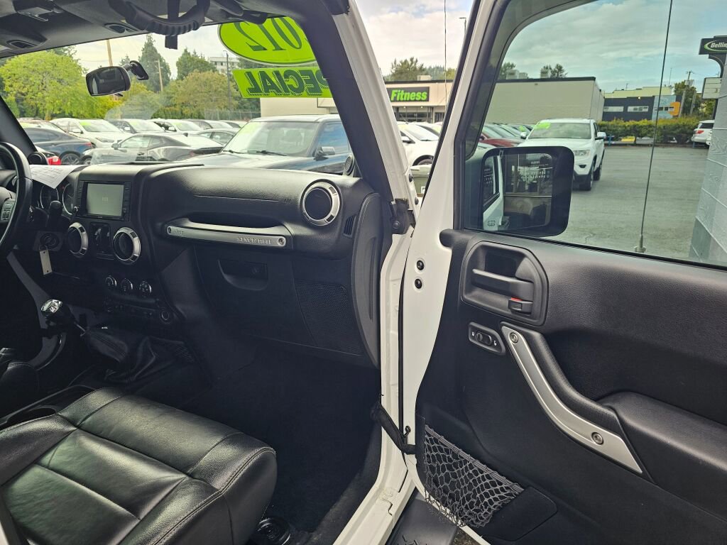 Used 2012 Jeep Wrangler Unlimited Sahara w/ Dual Top Group AWD/4WD image 11