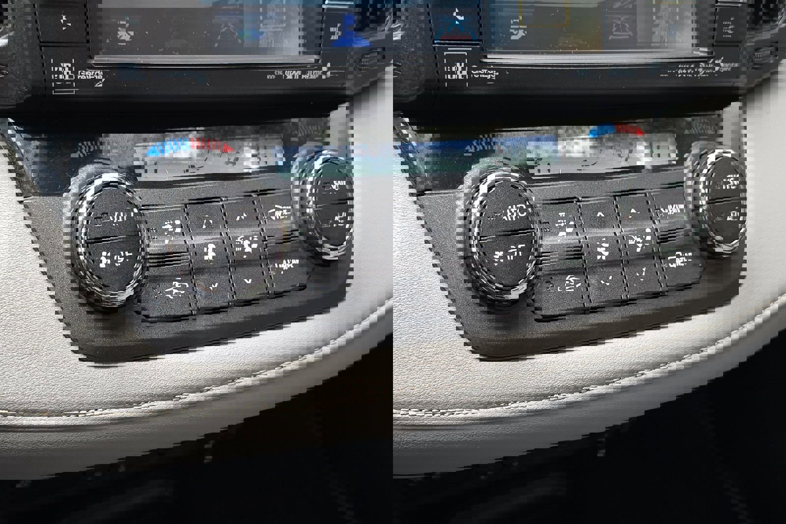 Used 2017 Toyota RAV4 Limited w/ Advanced Technology Package AWD/4WD image 23