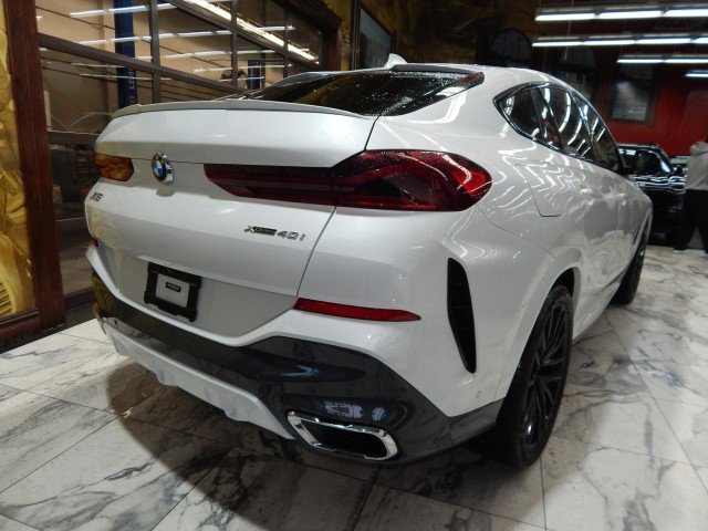 Used 2021 BMW X6 xDrive40i image 5