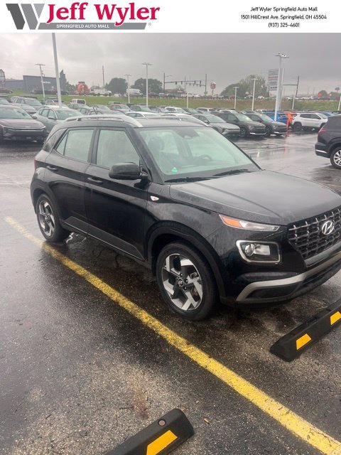 Used 2025 Hyundai Venue SEL