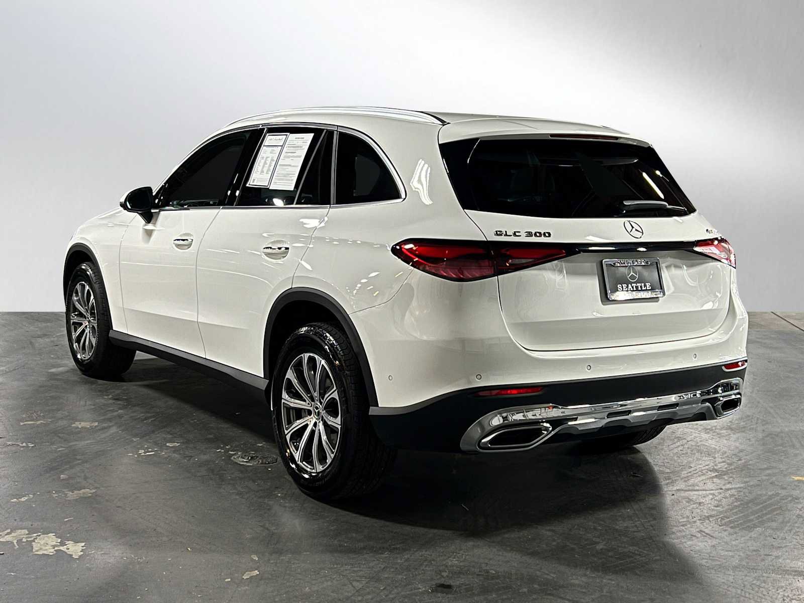 Certified 2026 Mercedes-Benz GLC 300 4MATIC image 6
