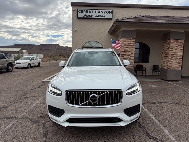 Used 2022 Volvo XC90 T6 Momentum w/ Climate Package AWD/4WD image 2
