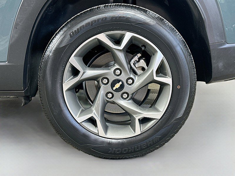 Used 2025 Chevrolet Trax LT FWD image 26