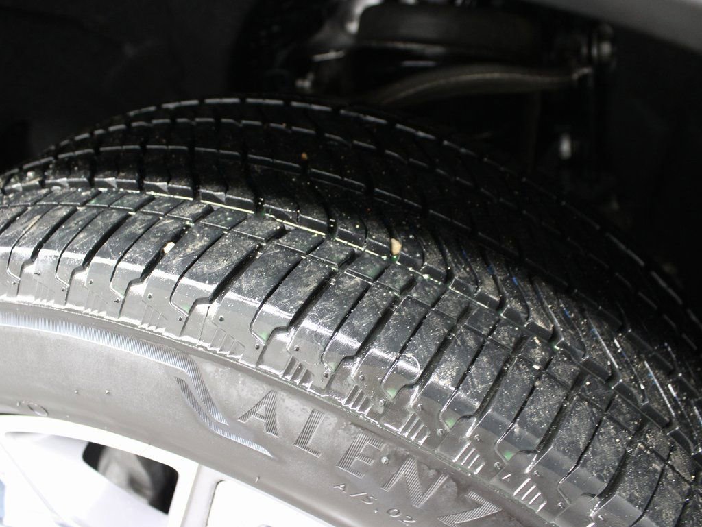 Used 2024 GMC Sierra 1500 Denali w/ Denali Reserve Package AWD/4WD image 8