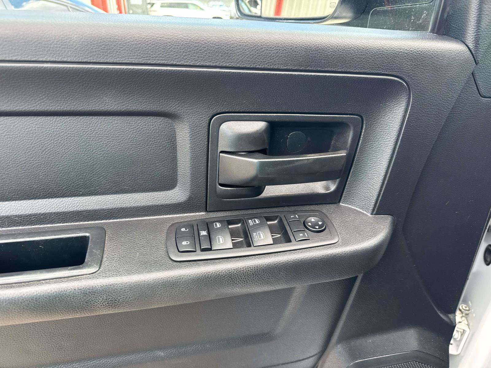 Used 2017 RAM 2500 Tradesman w/ Chrome Appearance Group image 19