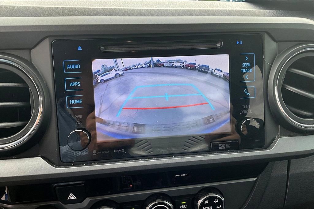 Used 2018 Toyota Tacoma TRD Sport w/ Technology Package image 16