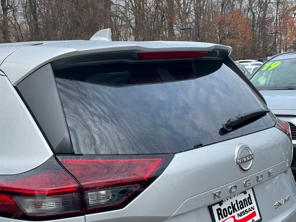 Certified 2023 Nissan Rogue SV AWD/4WD image 38