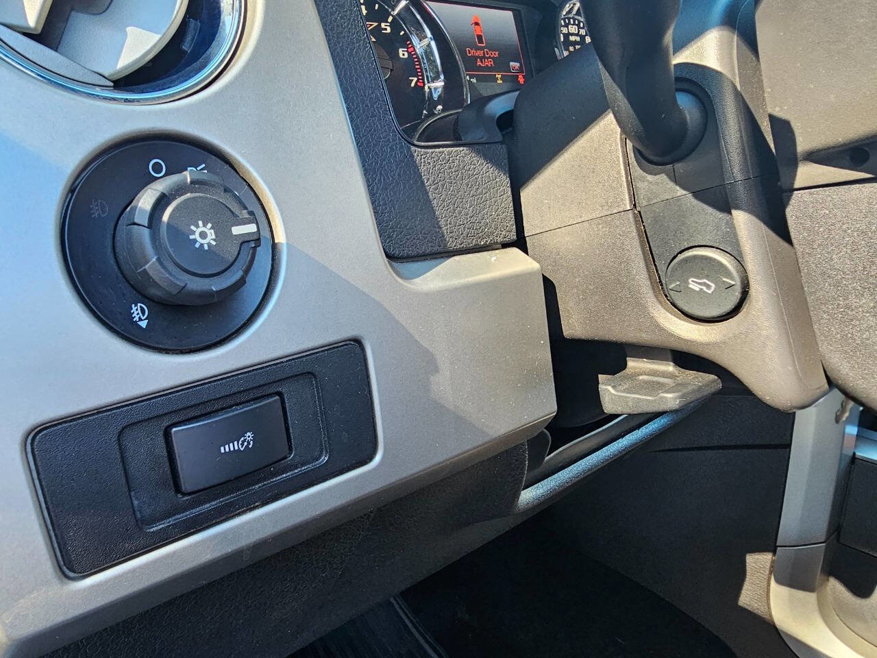 Used 2013 Ford F150 FX4 w/ Luxury Equipment Group AWD/4WD image 17