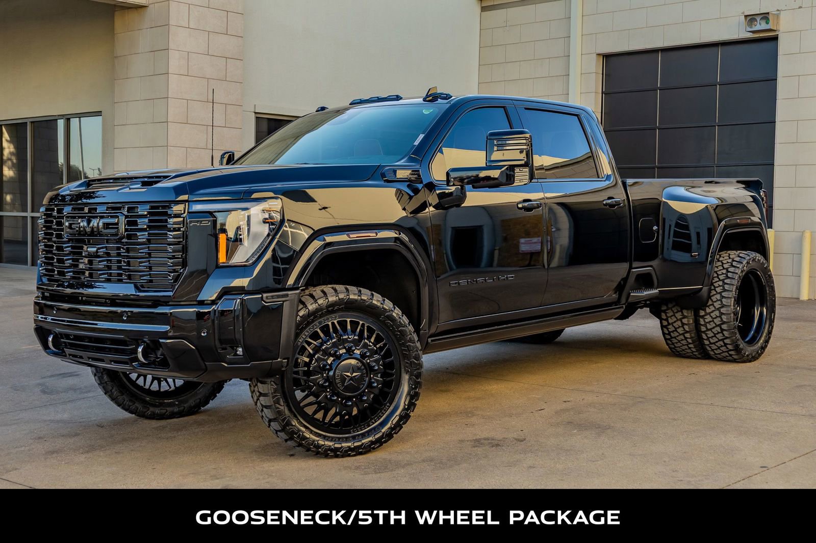 Used 2026 GMC Sierra 3500 Denali Ultimate AWD/4WD image 5