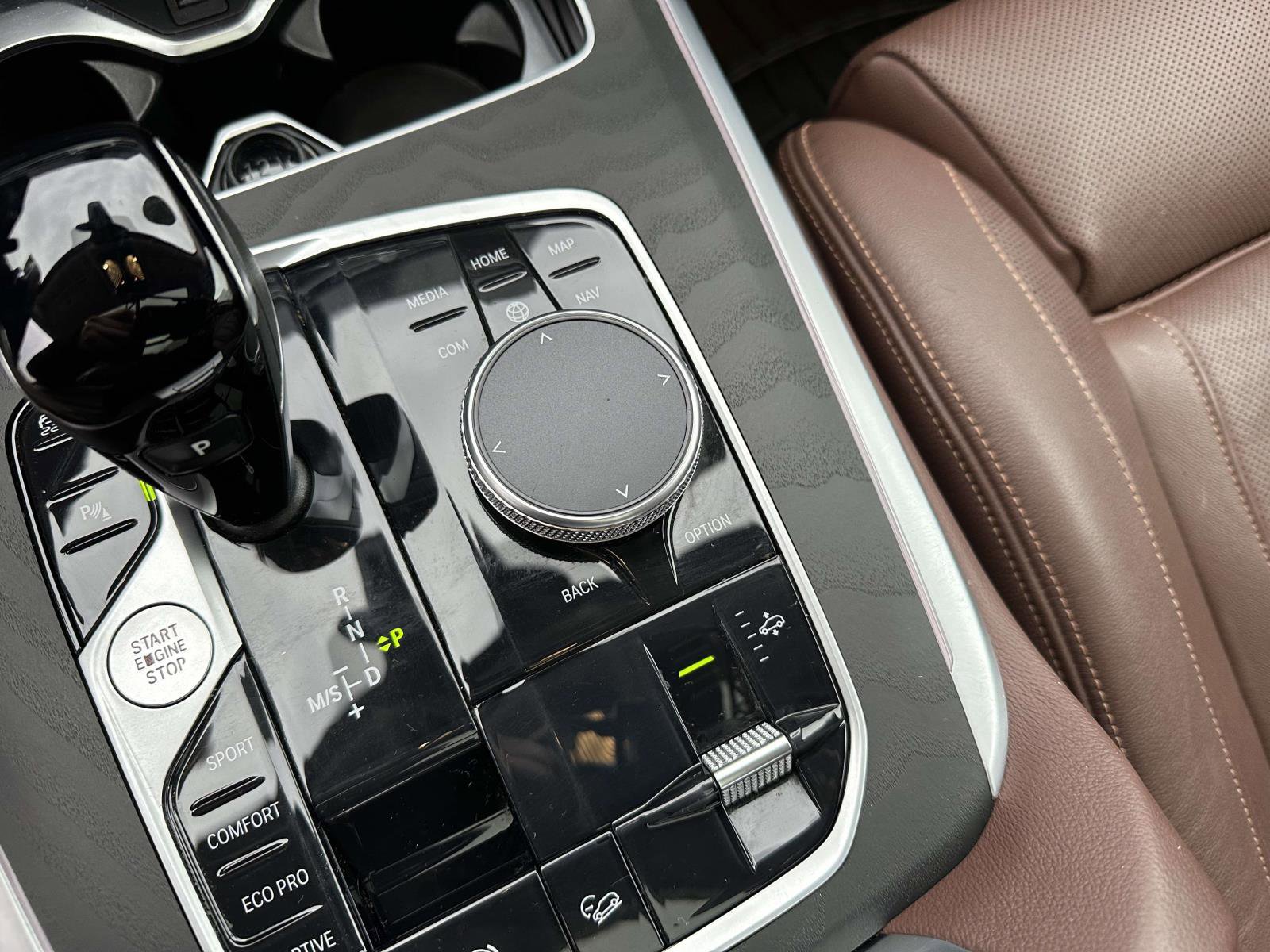 Used 2022 BMW X7 xDrive40i w/ Premium Package image 34