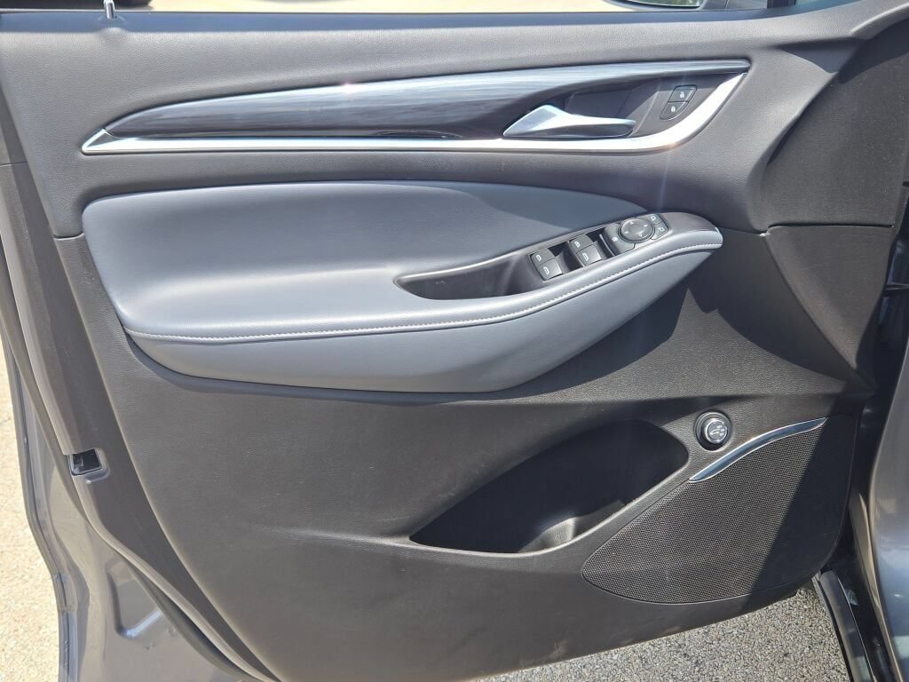 Used 2019 Buick Enclave Essence w/ Trailering Package, 5000 lbs. AWD/4WD image 26