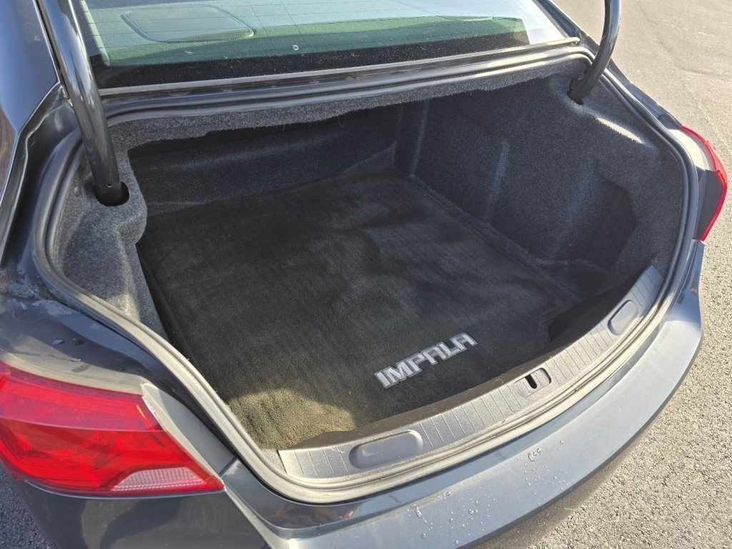 Used 2015 Chevrolet Impala LTZ image 14