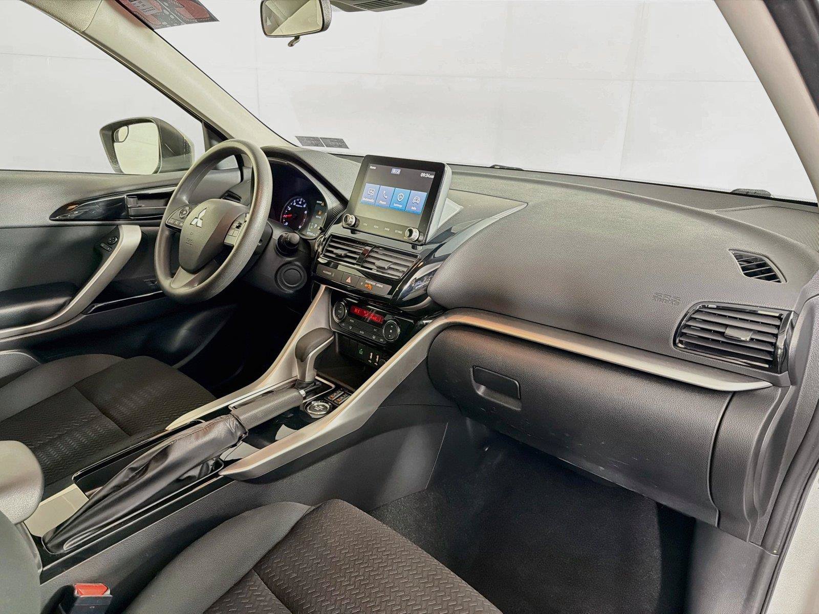 Used 2024 Mitsubishi Eclipse Cross LE AWD/4WD image 32