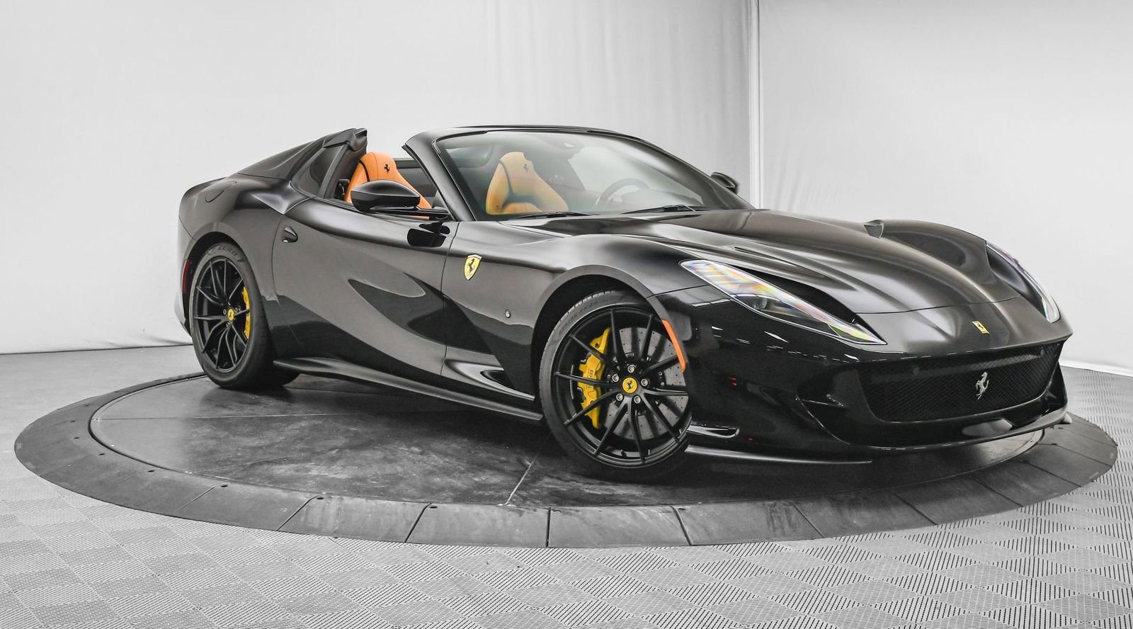 Certified 2023 Ferrari 812 GTS image 2