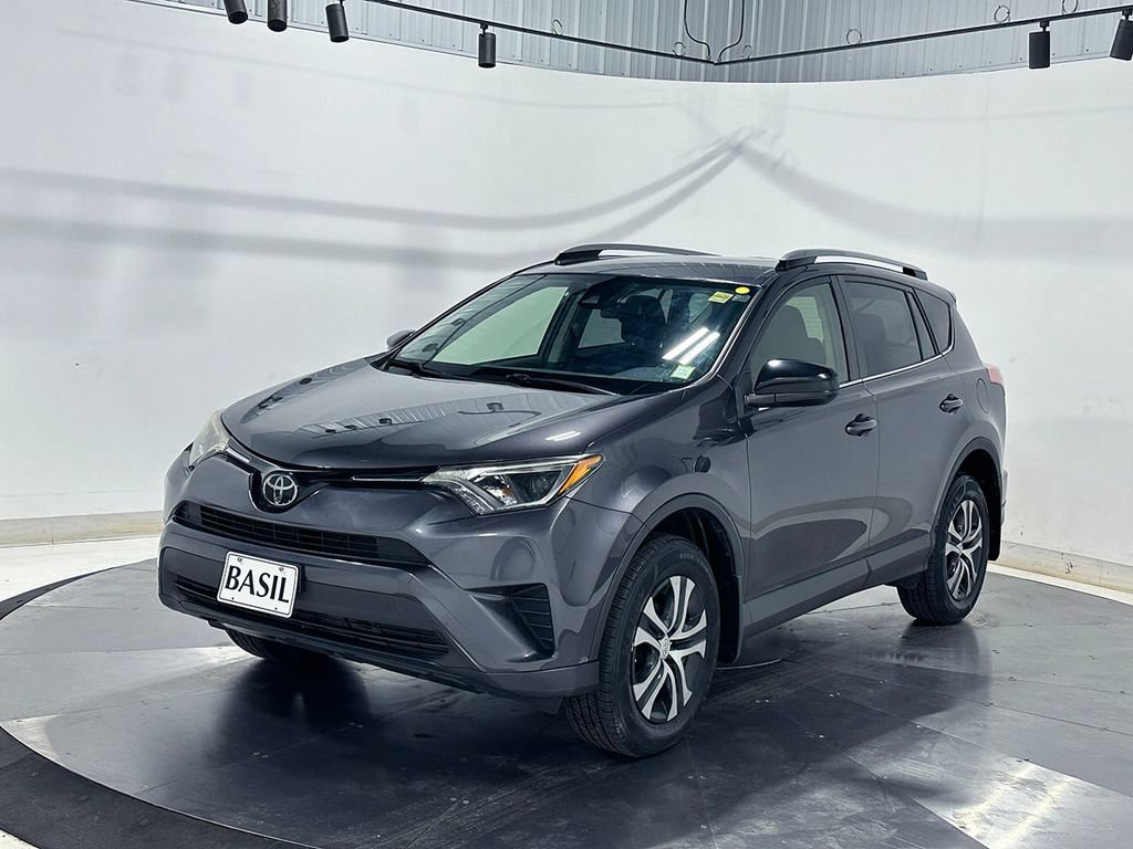 Used 2018 Toyota RAV4 LE w/ All Weather Liner Package AWD/4WD image 8
