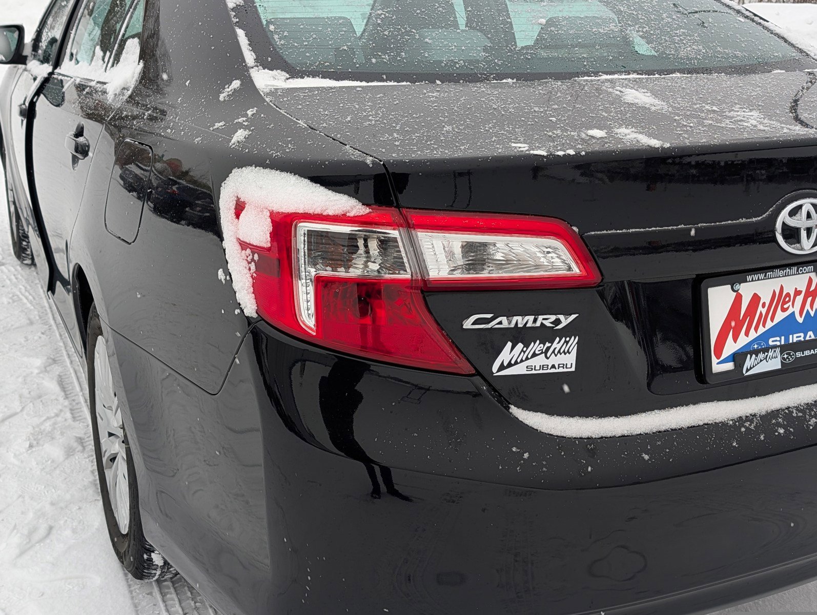 Used 2013 Toyota Camry LE image 17