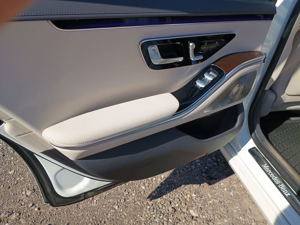 Certified 2023 Mercedes-Benz S 500 4MATIC image 18