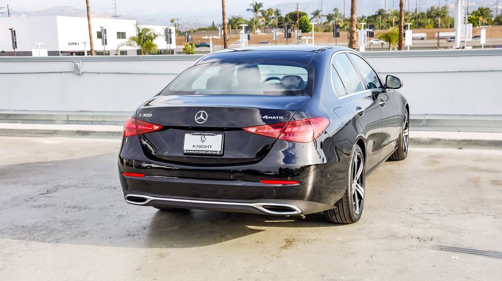 Used 2025 Mercedes-Benz C 300 4MATIC Sedan image 9