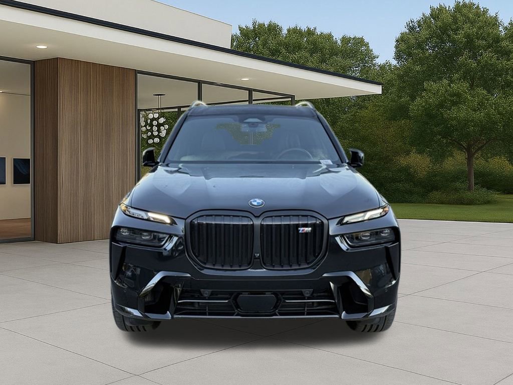 Used 2025 BMW X7 M60i w/ Climate Comfort Package image 4