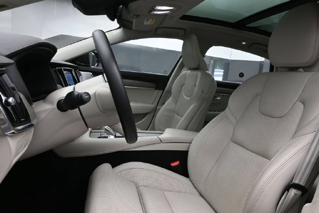 Used 2023 Volvo S90 B6 Ultimate w/ Lounge Package AWD/4WD image 10