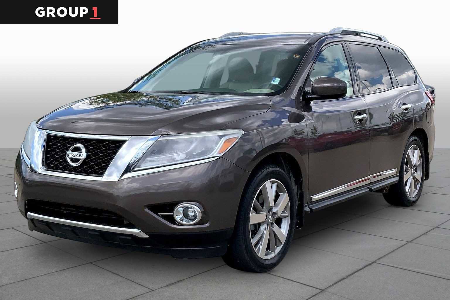 Used 2016 Nissan Pathfinder Platinum image 1