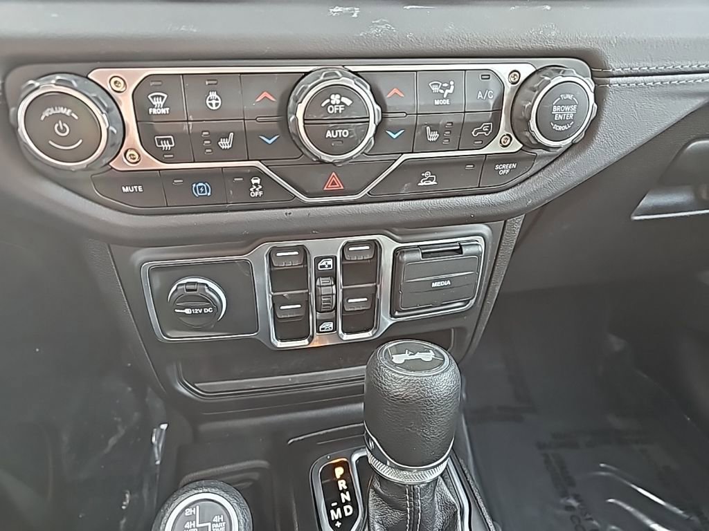 Certified 2025 Jeep Wrangler Unlimited Sahara image 29