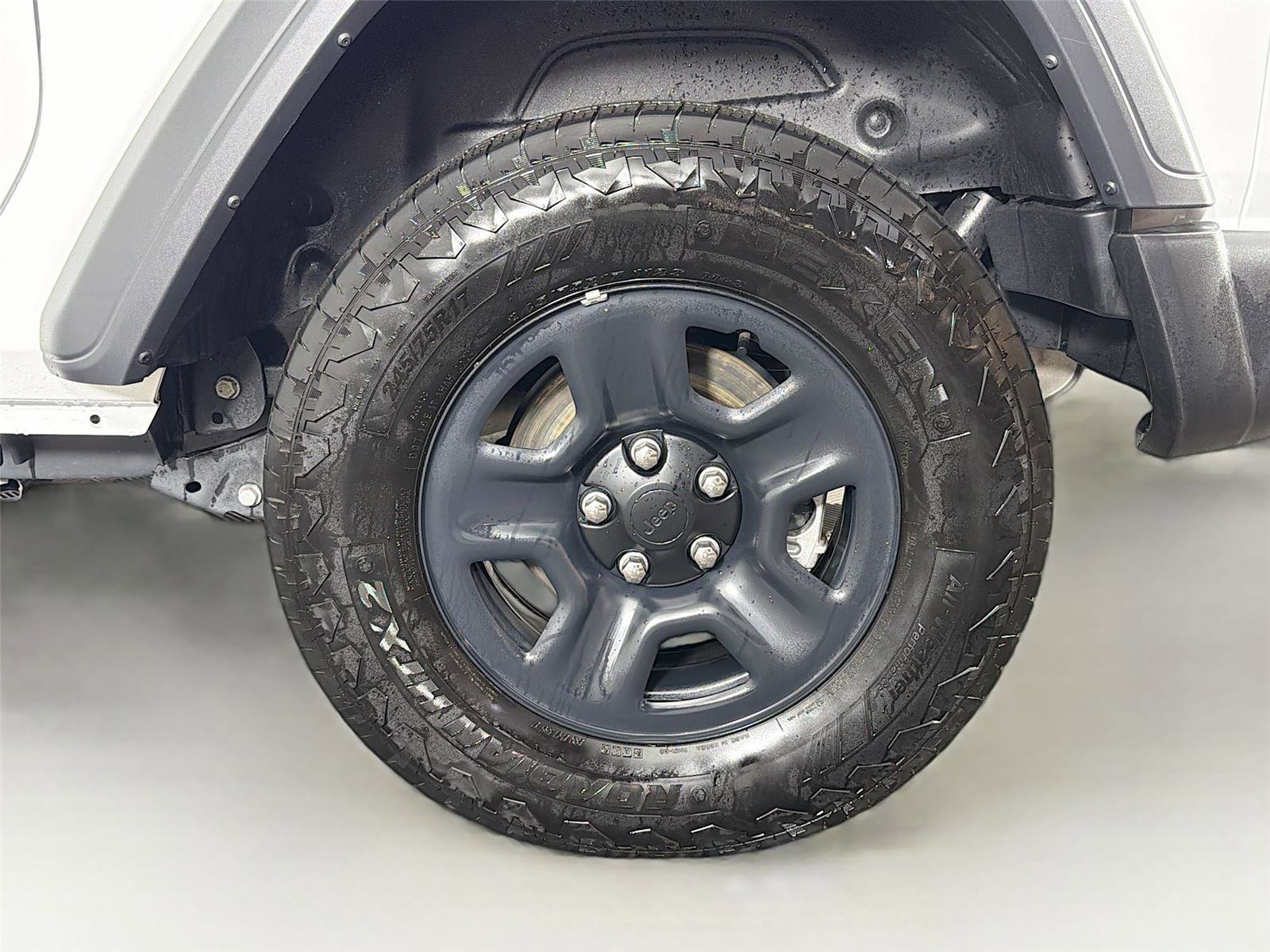Used 2024 Jeep Wrangler Sport image 29