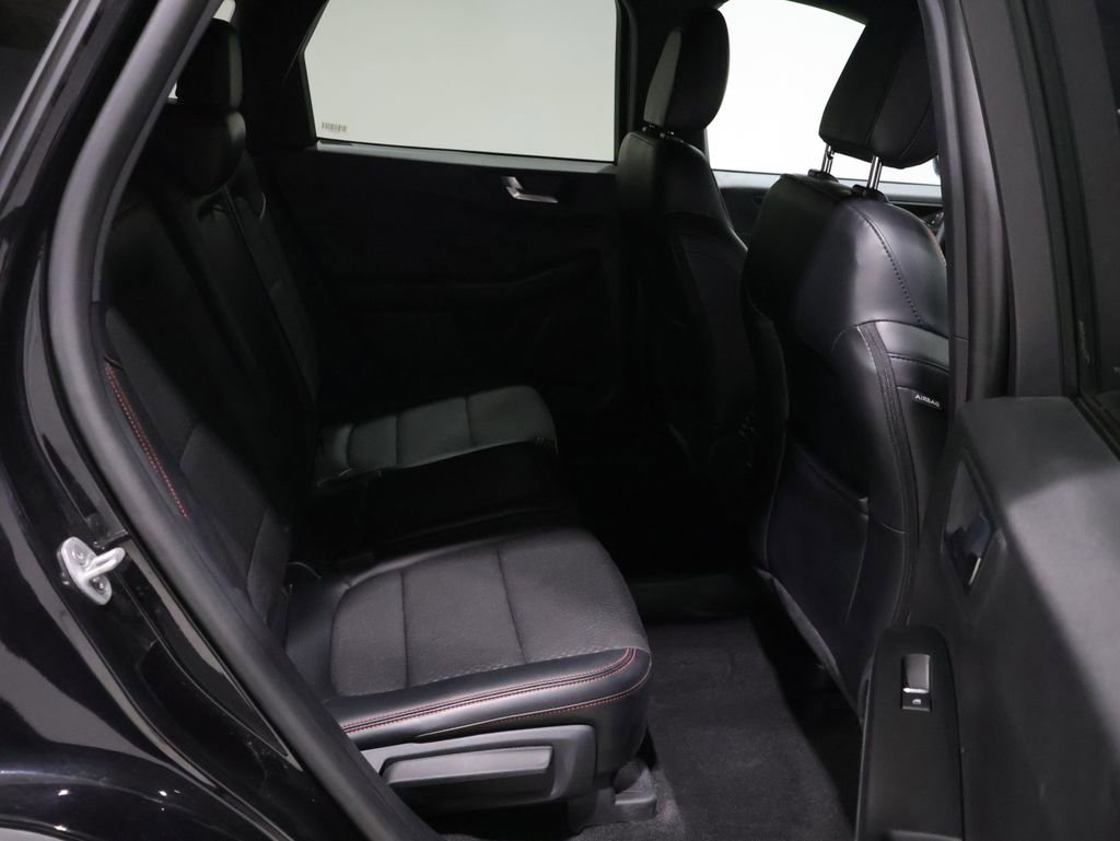 Used 2025 Ford Escape ST-Line image 19