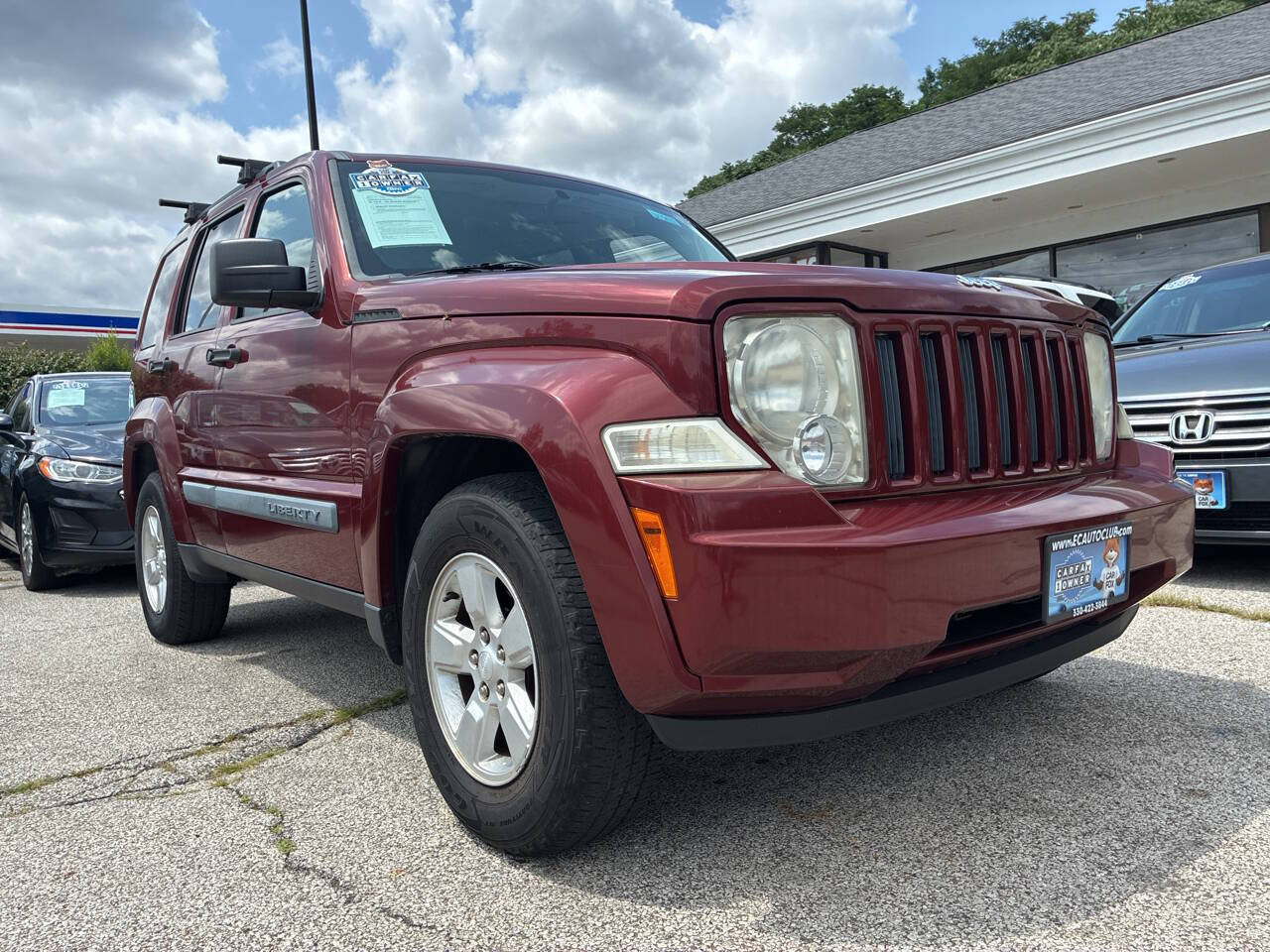 Used 2009 Jeep Liberty Sport w/ Popular Equipment Group AWD/4WD image 18