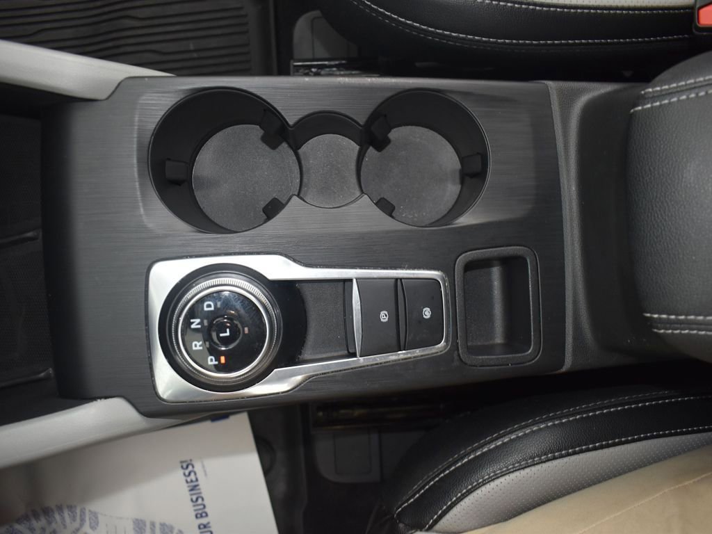 Used 2024 Ford Escape Platinum w/ Premium Technology Package AWD/4WD image 28