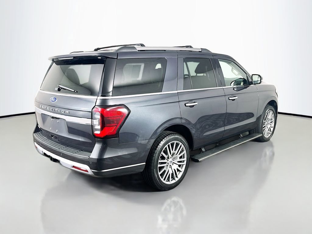 Used 2024 Ford Expedition Limited image 7