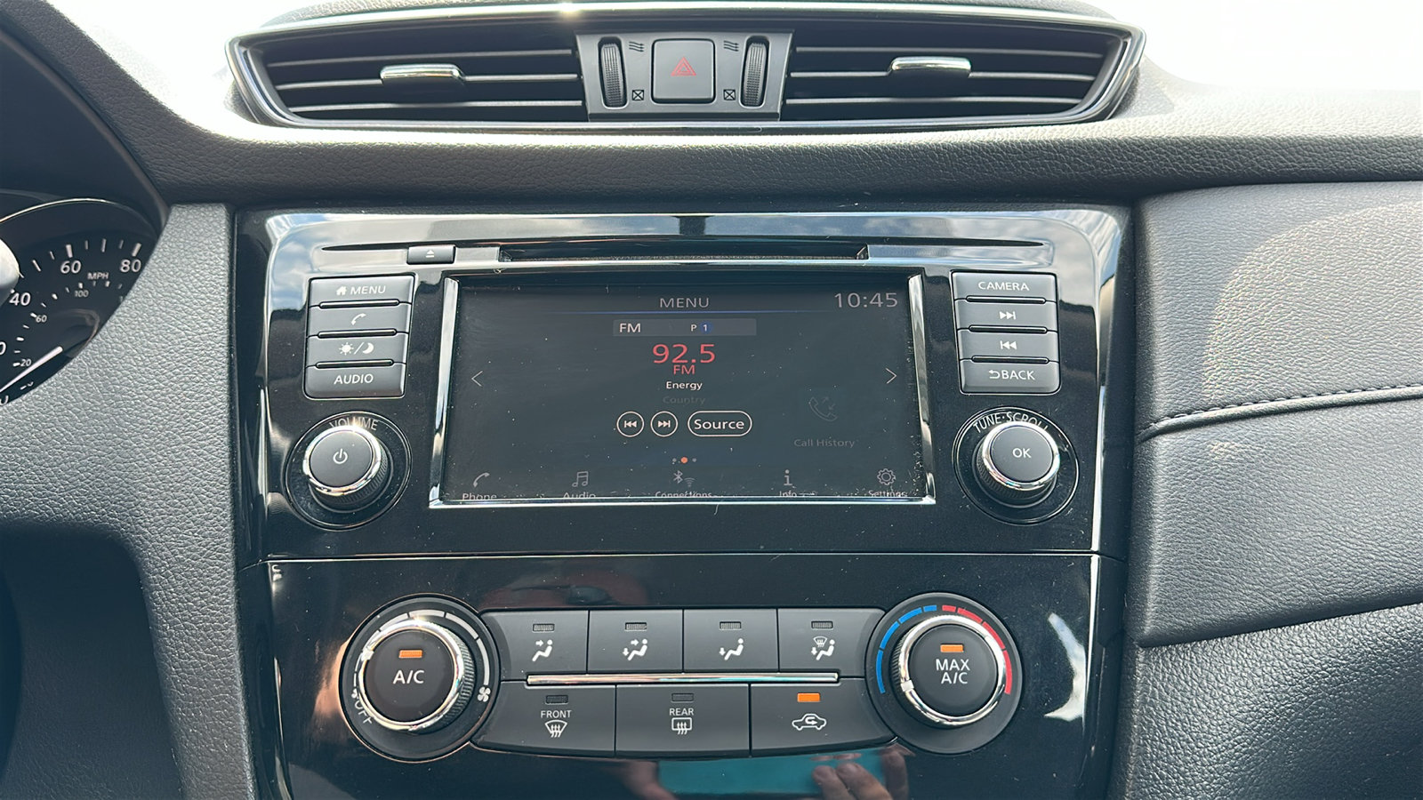 Used 2018 Nissan Rogue S AWD/4WD image 19