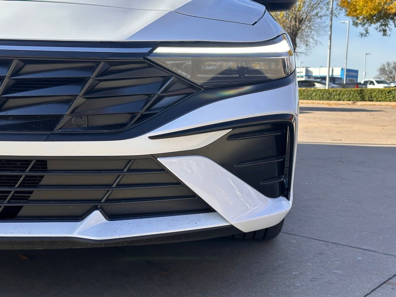 Certified 2025 Hyundai Elantra Limited image 8