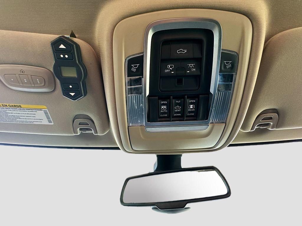 Used 2020 RAM 3500 Laramie AWD/4WD image 34