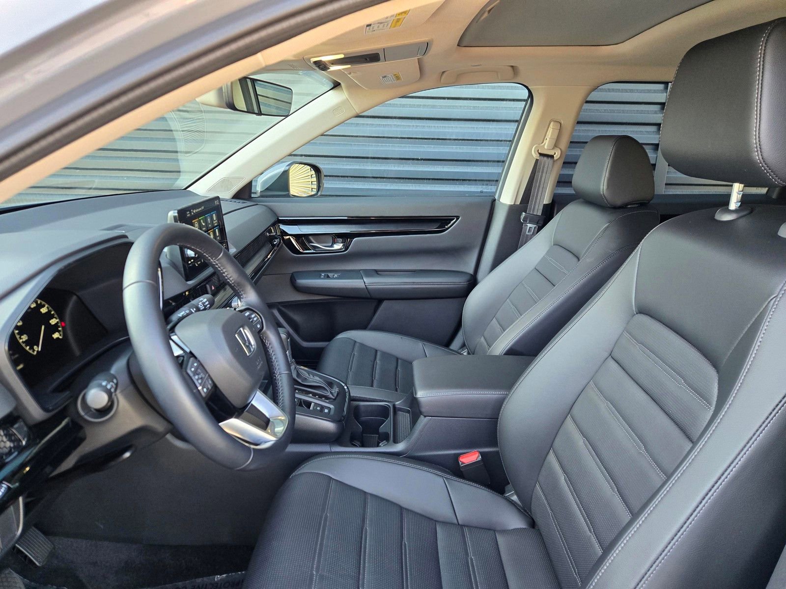 Used 2025 Honda CR-V EX-L image 26