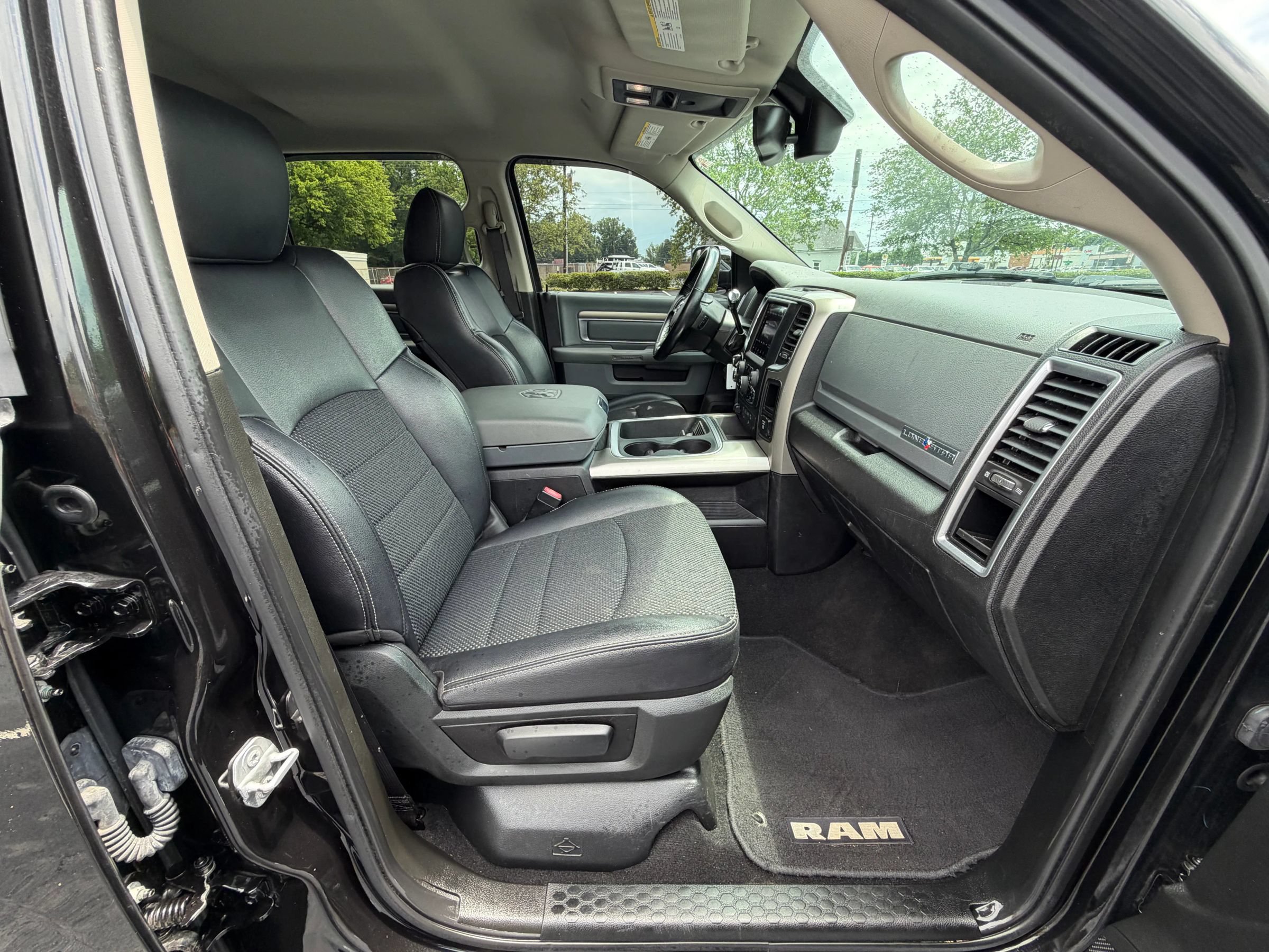 Used 2018 RAM 3500 Lone Star AWD/4WD image 22