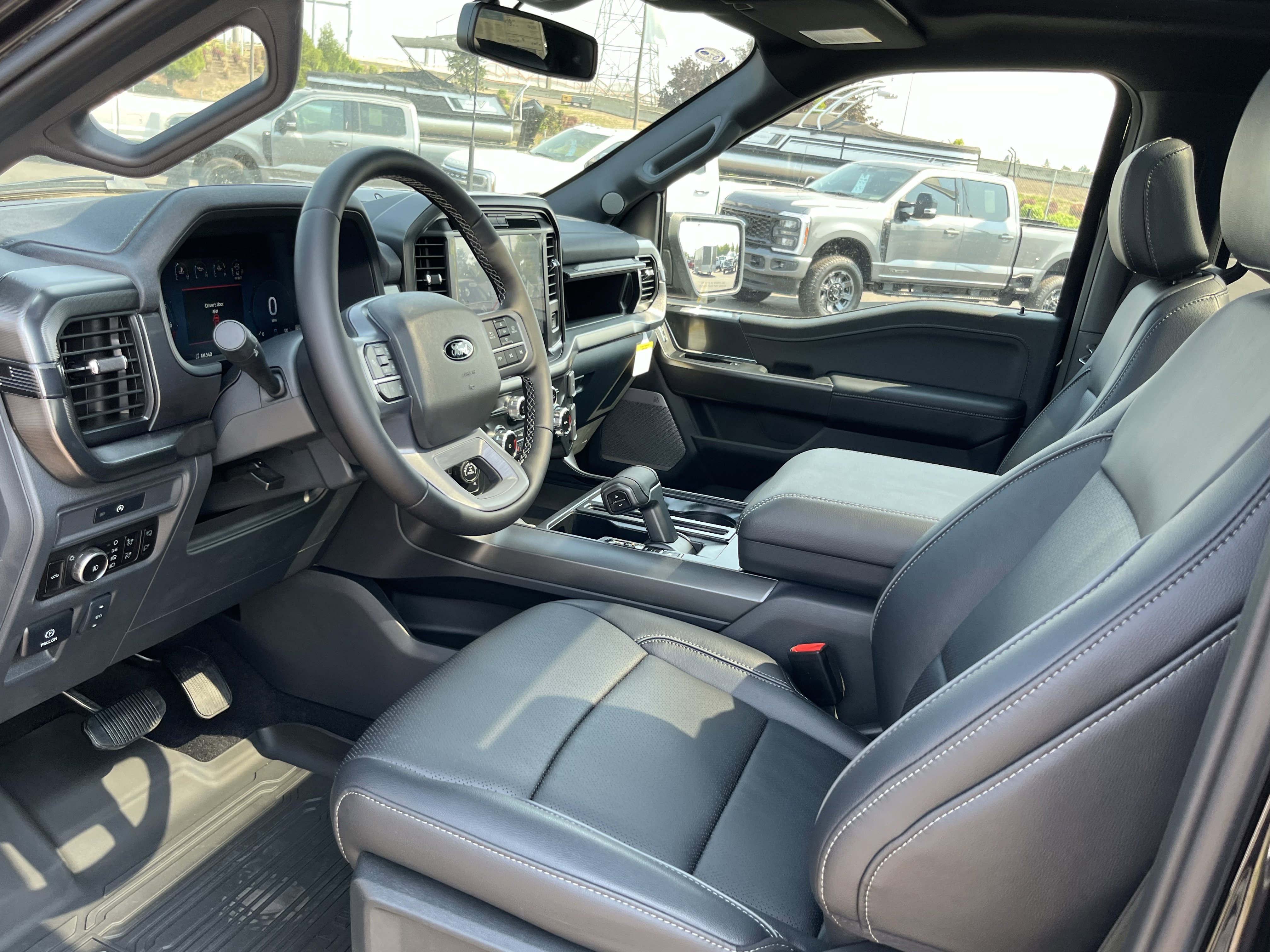 New 2025 Ford F150 Lariat w/ Equipment Group 501A Mid image 7