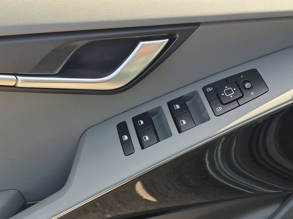 New 2026 Kia Niro EX FWD image 23