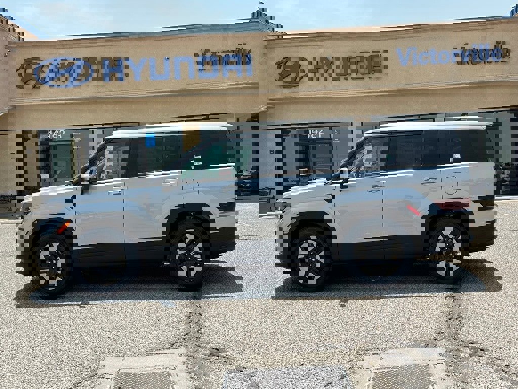 New 2026 Hyundai Santa Fe SE image 3