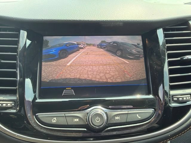 Used 2022 Chevrolet Trax LT AWD/4WD image 16