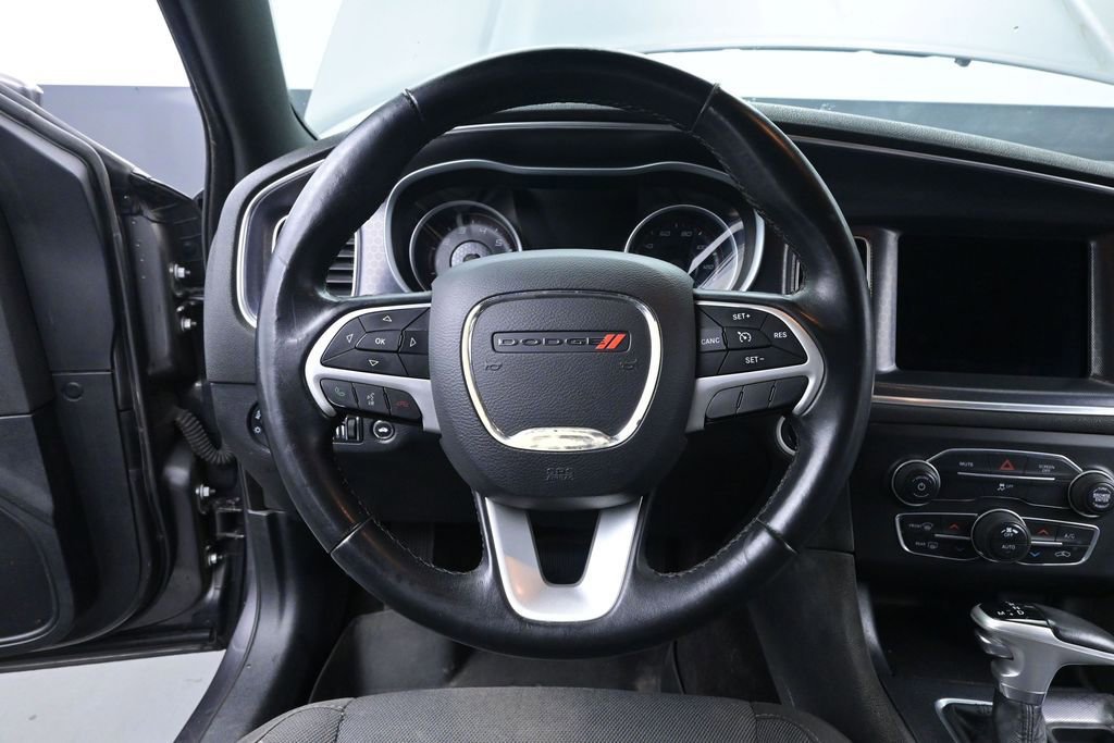 Used 2017 Dodge Charger SXT AWD/4WD image 26