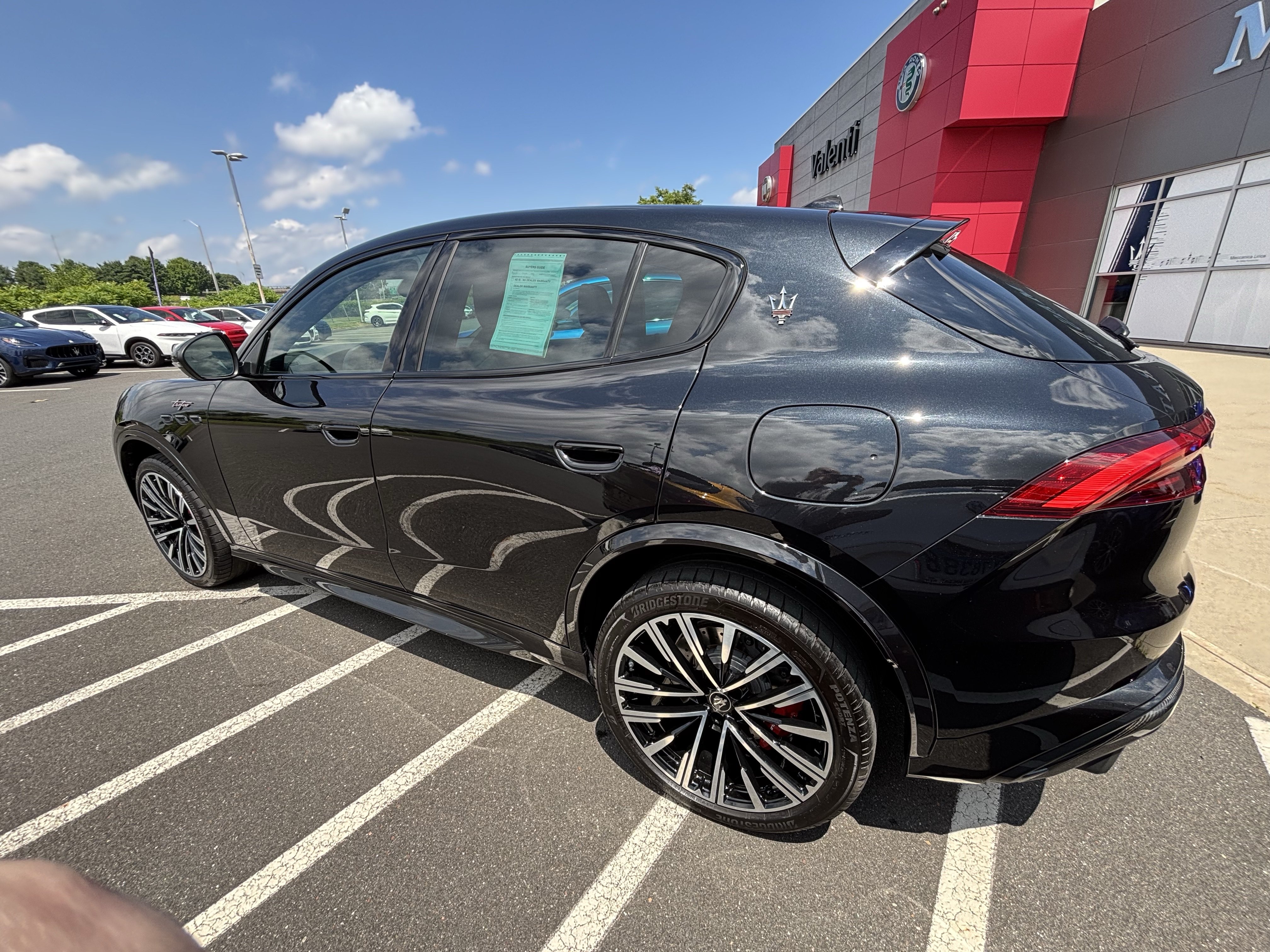 Used 2025 Maserati Grecale Folgore AWD/4WD image 5