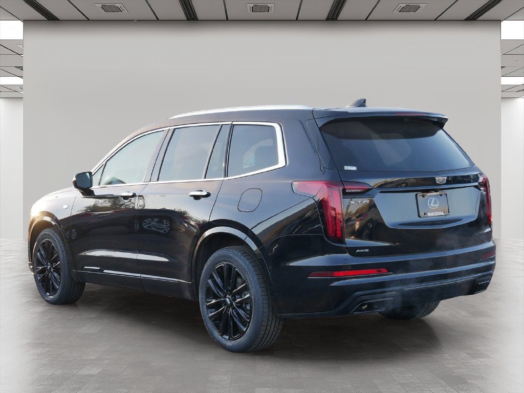 Used 2021 Cadillac XT6 Premium Luxury w/ LPO, ONYX Package AWD/4WD image 4