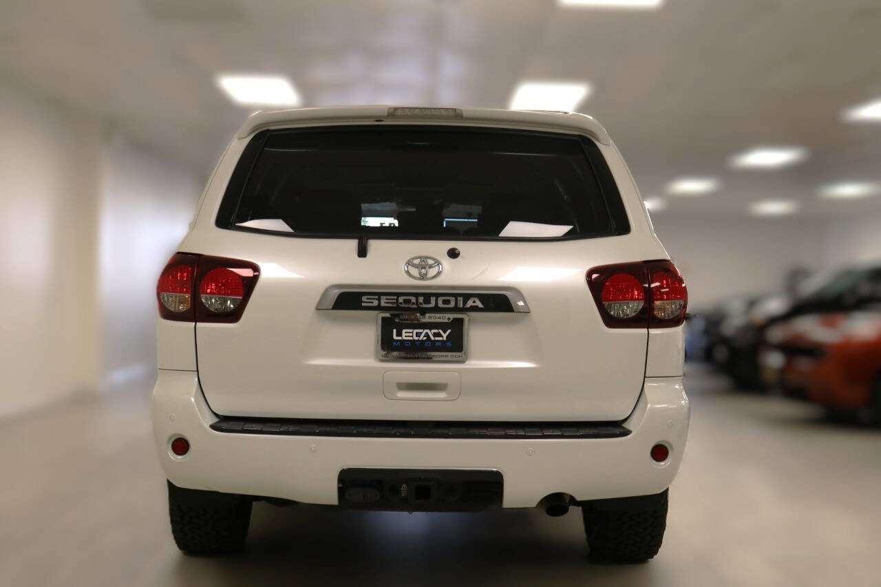 Used 2020 Toyota Sequoia Platinum image 8