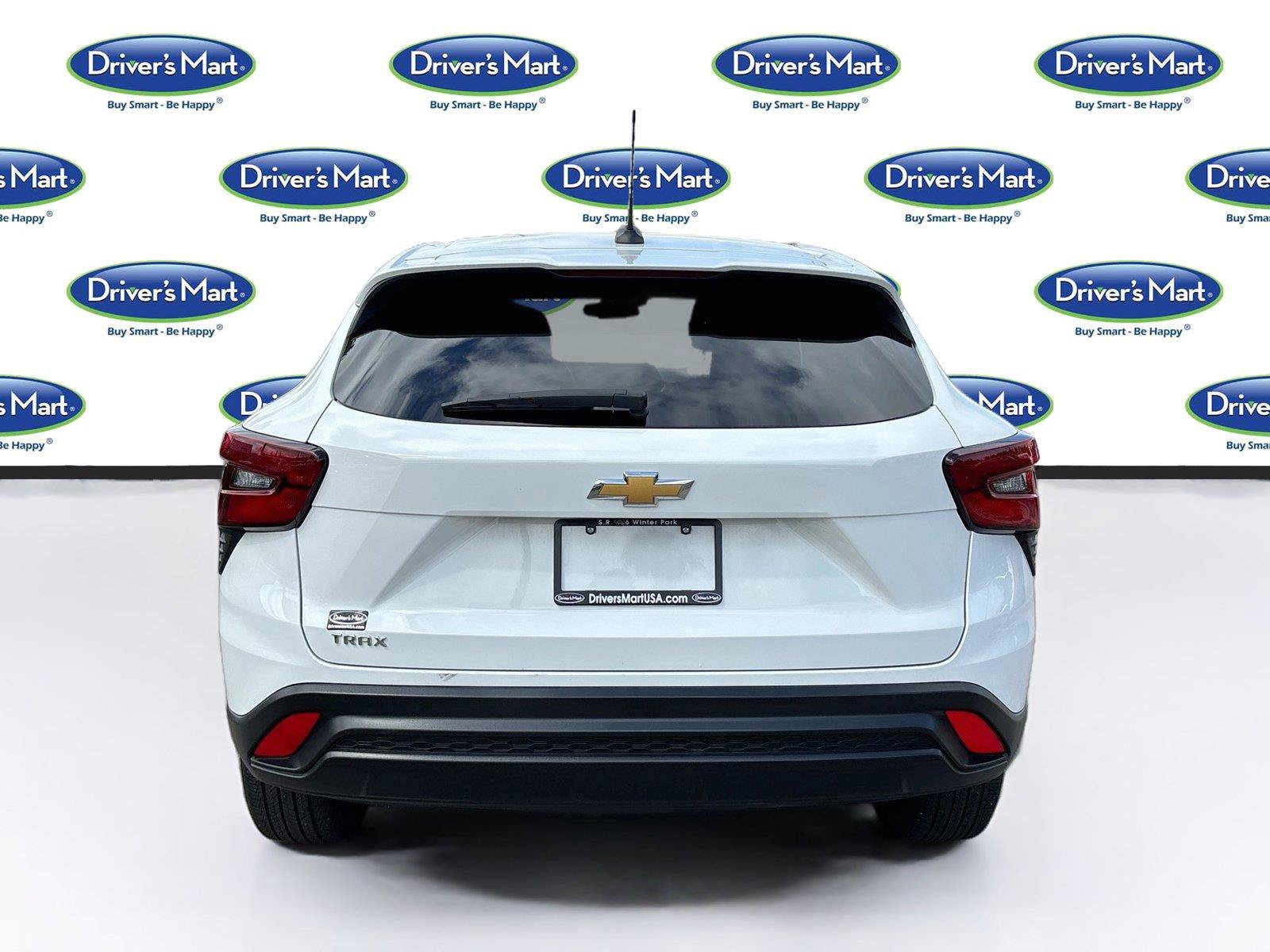 Used 2025 Chevrolet Trax LS FWD image 6
