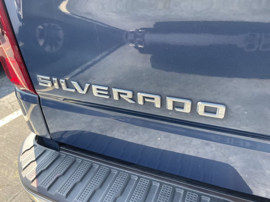 Used 2024 Chevrolet Silverado 1500 LT AWD/4WD image 7